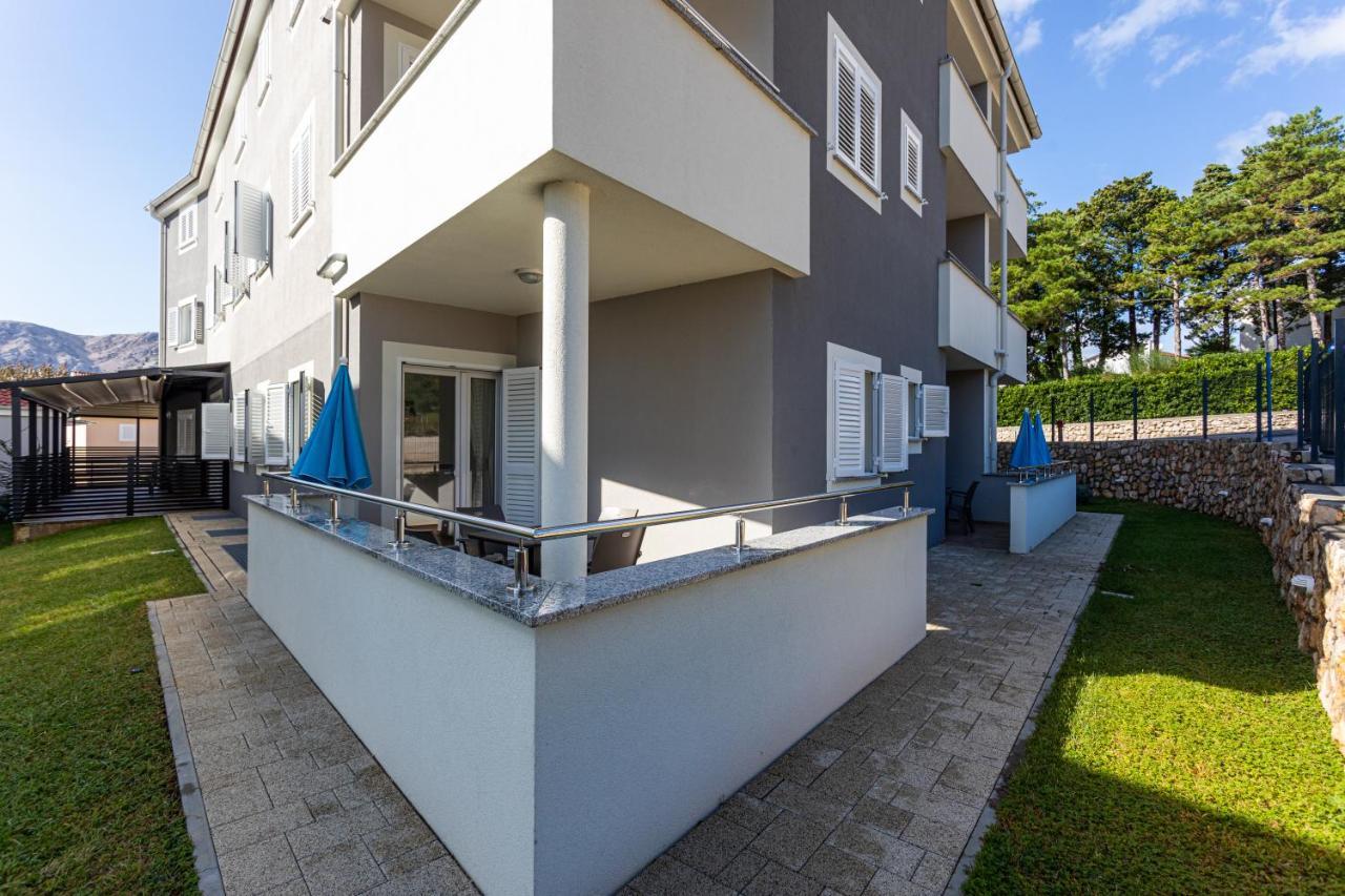 Apartments Crnekovic Tomislava 8A Baska  Luaran gambar